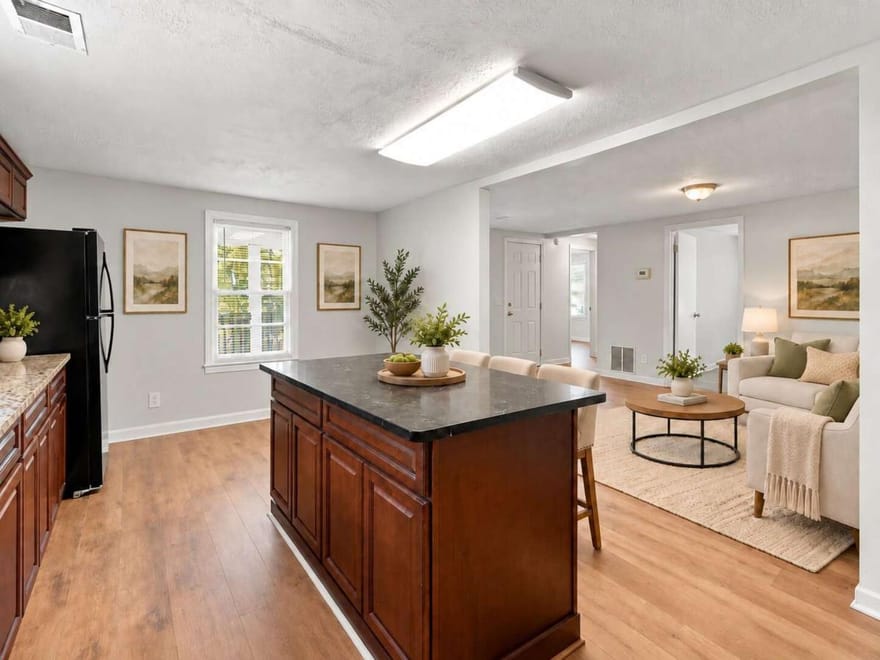 1095 S Burnt Hickory Road, Douglasville, Georgia