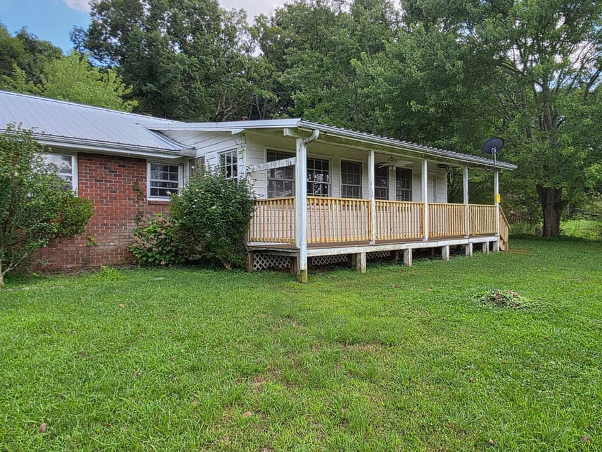 451 Tom Hunt Road, Cleveland, Georgia