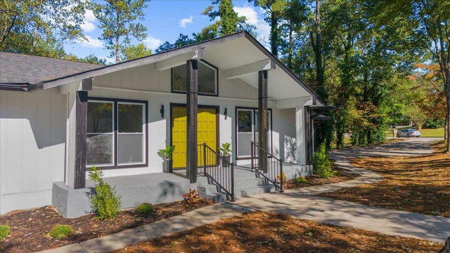 5303 Raintree Circle, Oakwood, Georgia