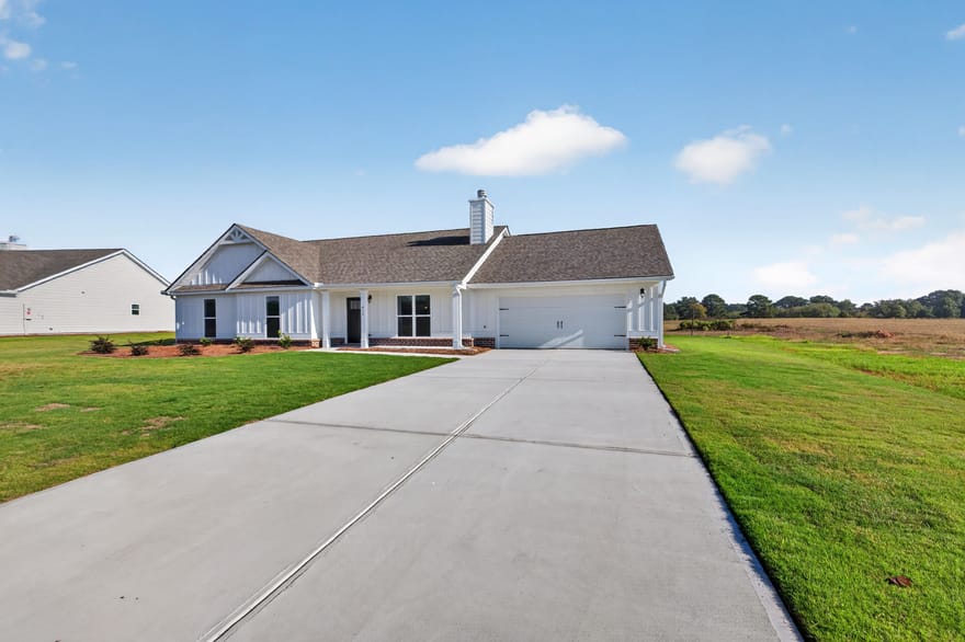 416 Seashell Court, Statham, Georgia