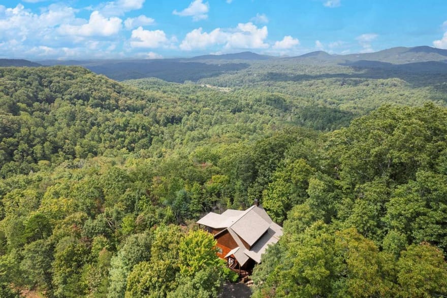 499 Raven Ridge Circle, Mineral Bluff, Georgia
