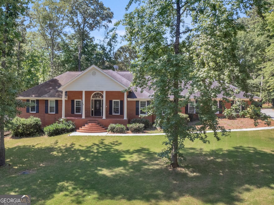2585 Wildwood Court, Jonesboro, Georgia