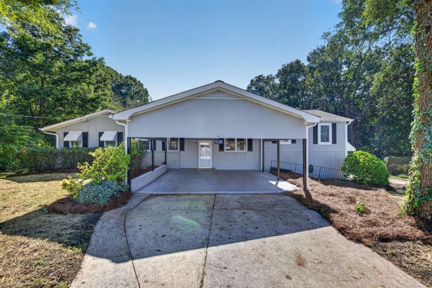 1536 W Oak Drive, Marietta, Georgia