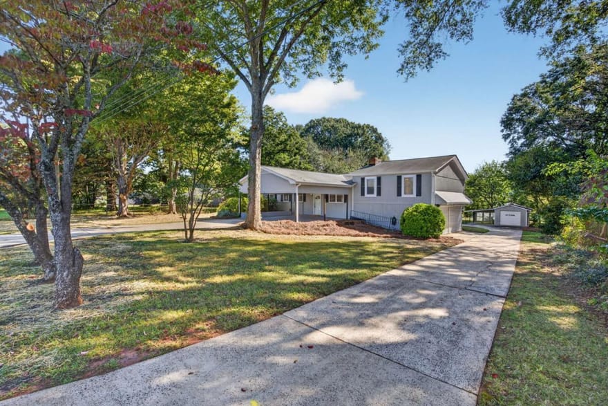 1536 W Oak Drive, Marietta, Georgia