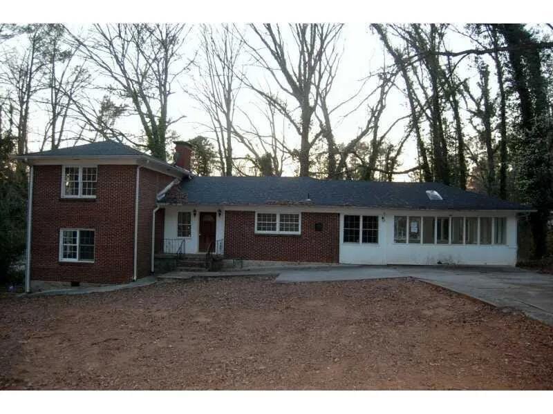 1045 Peyton Road SW, Atlanta, Georgia