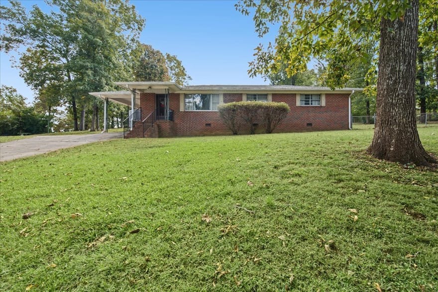 40 Summit Drive SE, Lindale, Georgia