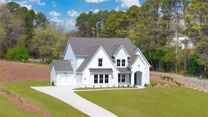 8290 Creekside Overlook Drive, Gainesville, Georgia