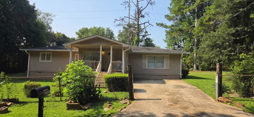 2933 Coffer Drive, Ellenwood, Georgia