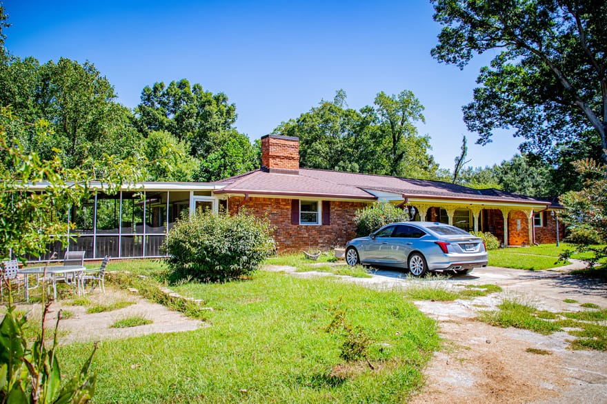 140 Bobs Drive, Mableton, Georgia