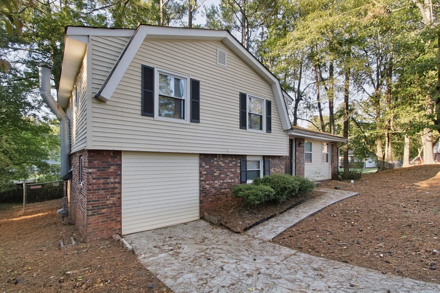 1049 Soapstone Lane, Riverdale, Georgia