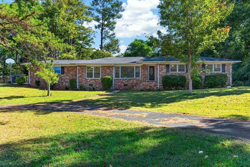 434 Pineview Terrace, Lagrange, Georgia