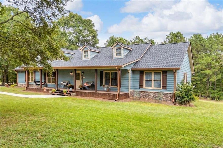 532 Bill Watkins Road, Hoschton, Georgia