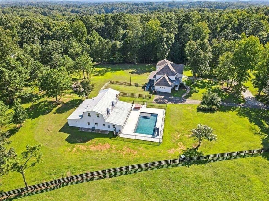 1092 Old Lathemtown Road, Canton, Georgia