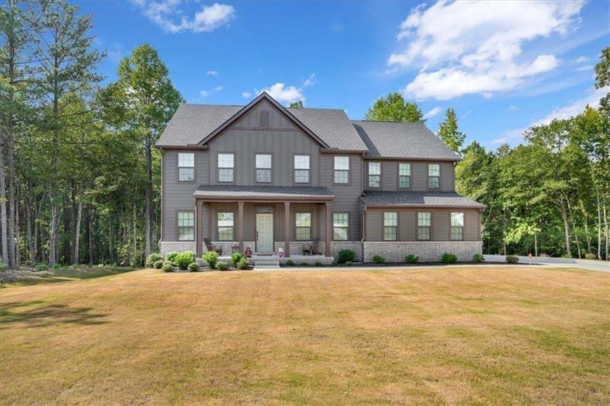 125 Longwood Drive, Fayetteville, Georgia