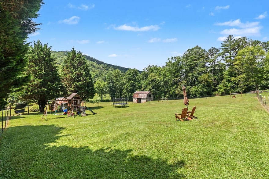 7272 Warwoman Road, Clayton, Georgia