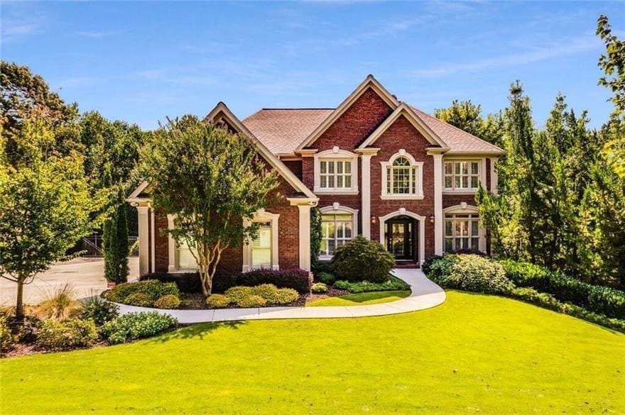 116 Riverview Drive, Suwanee, Georgia