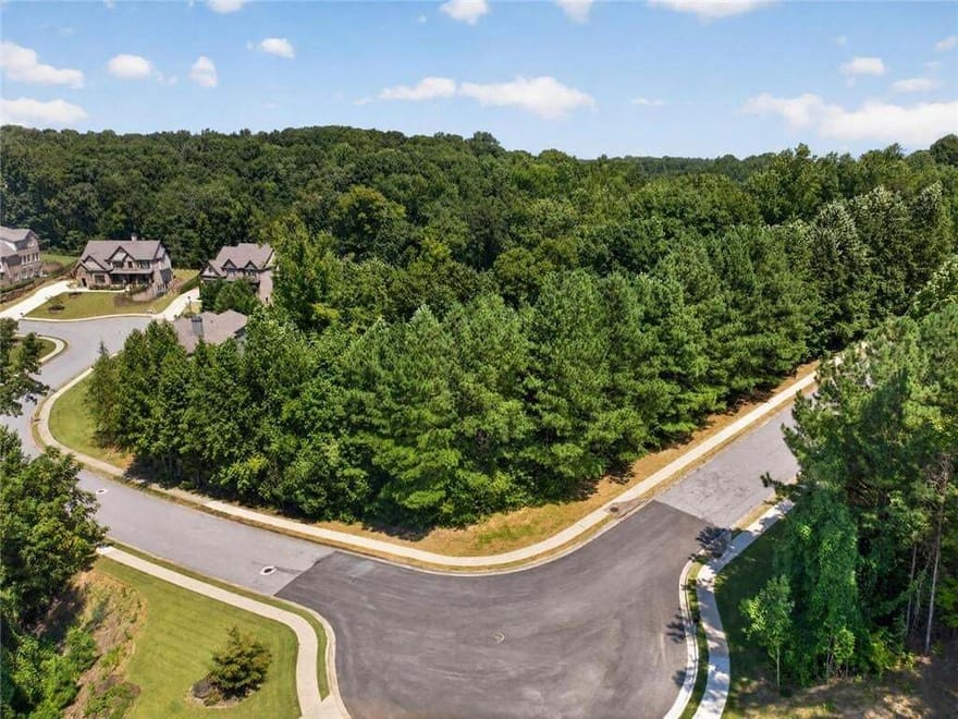 1179 Woodtrace Lane, Auburn, Georgia