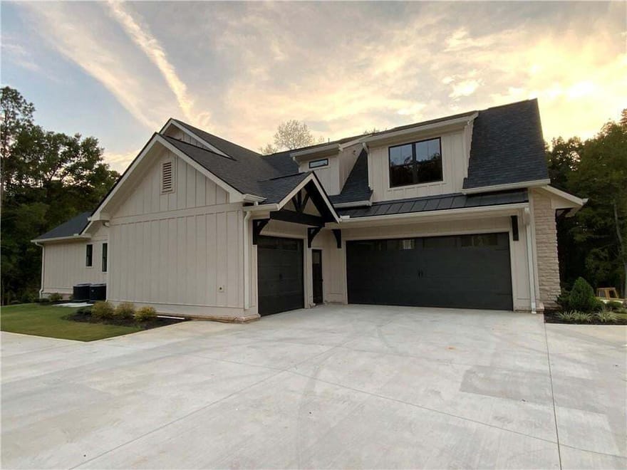 2468 Rockbridge Road NW, Conyers, Georgia