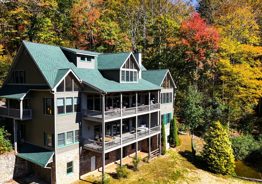 115 Dam Lake Drive, Dillard, Georgia