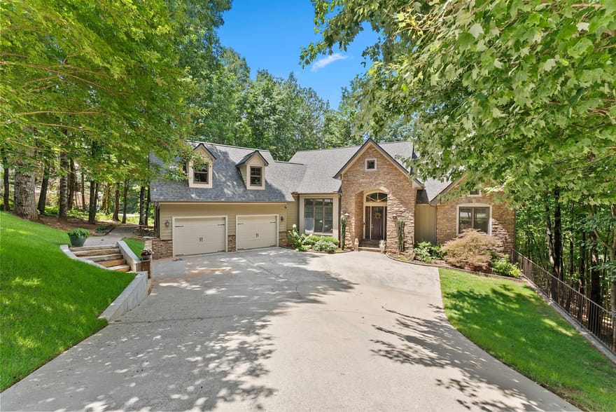 746 Plum Lane, Clarkesville, Georgia
