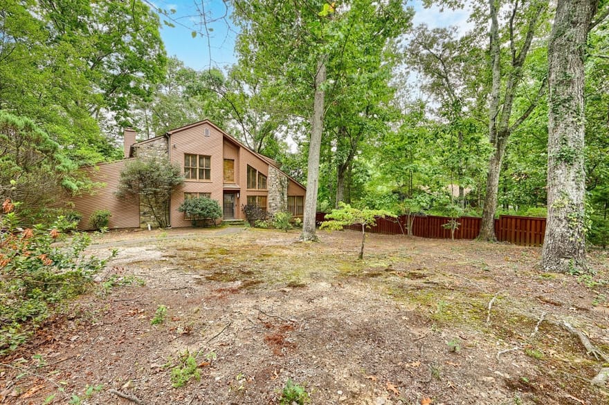 1176 Ashley Lake Drive, Marietta, Georgia
