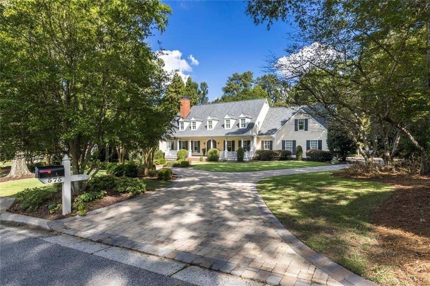 575 Old Cobblestone Drive, Atlanta, Georgia
