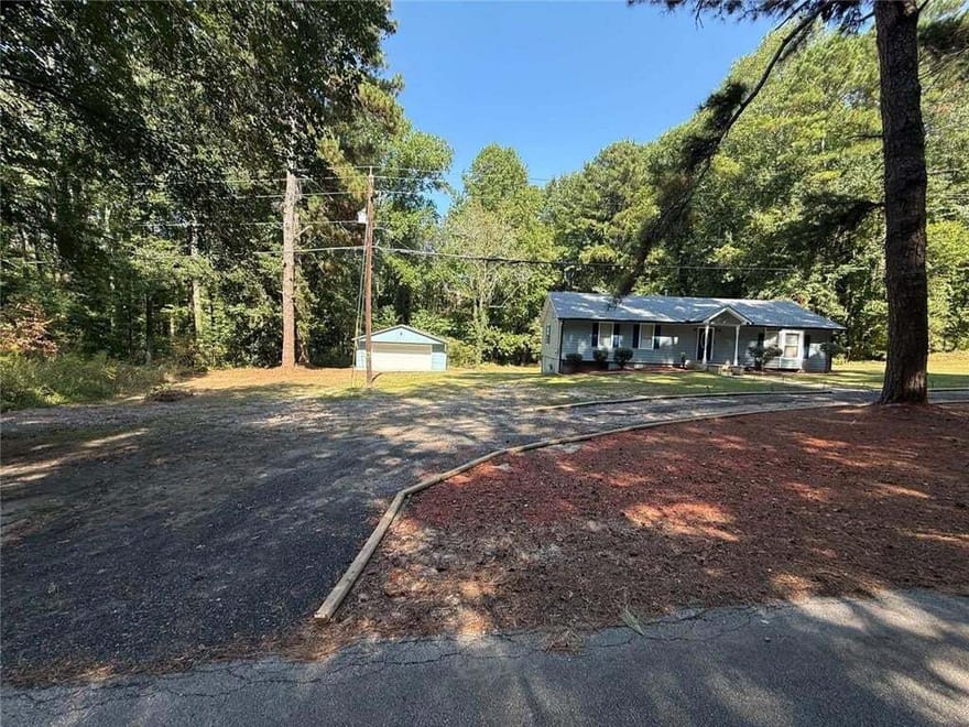 200 Gordon Circle SW, Mableton, Georgia