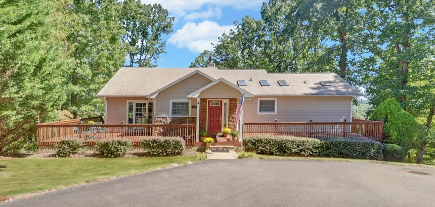 447 Emerald Ridge, Dahlonega, Georgia