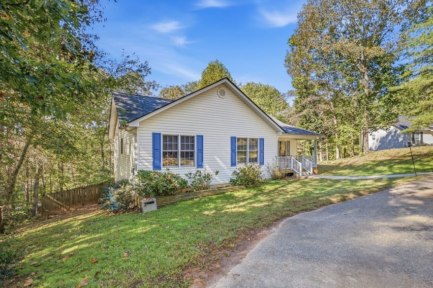 355 Royal Oaks Lane, Dahlonega, Georgia